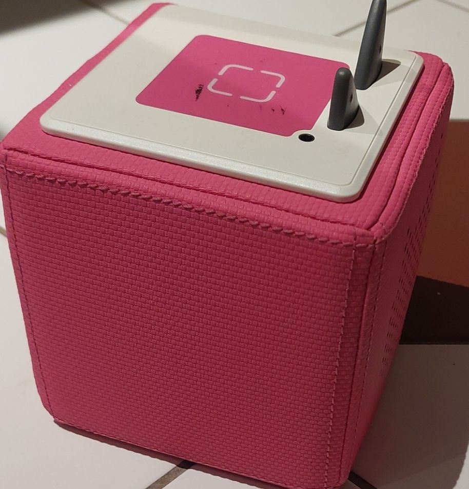 Hörbücher: Toniebox Audiosystem pink defekt – Defekt aus Flawil von Hunterz32