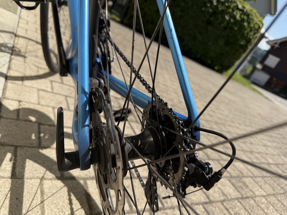 Canyon Biciclette: Canyon Ultimate CF SL Disc 7.0 mit Wattmesser – Usato da Heiden venduto da Theholyking 5