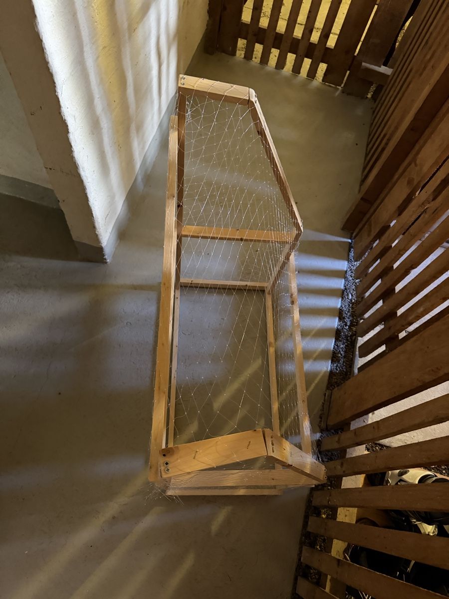 Articoli in legno: Holzgestell mit Drahtgeflecht, neuwertig, ca. 85c – Nuovo (secondo la descrizione) da Meilen venduto da ine_s9tf 2