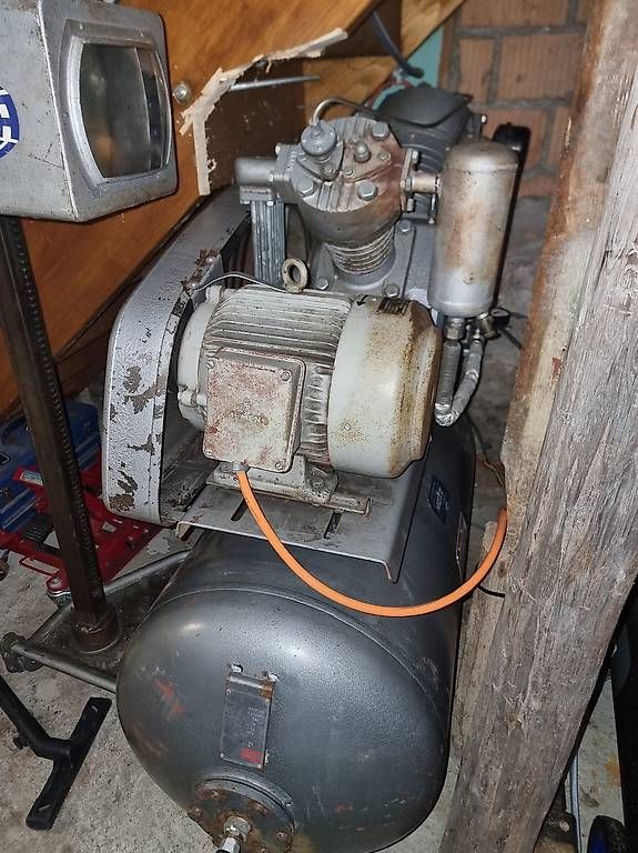 Compressori: Kompressor 980 l Minute  – Usato da Aedermannsdorf venduto da Automarkt 4