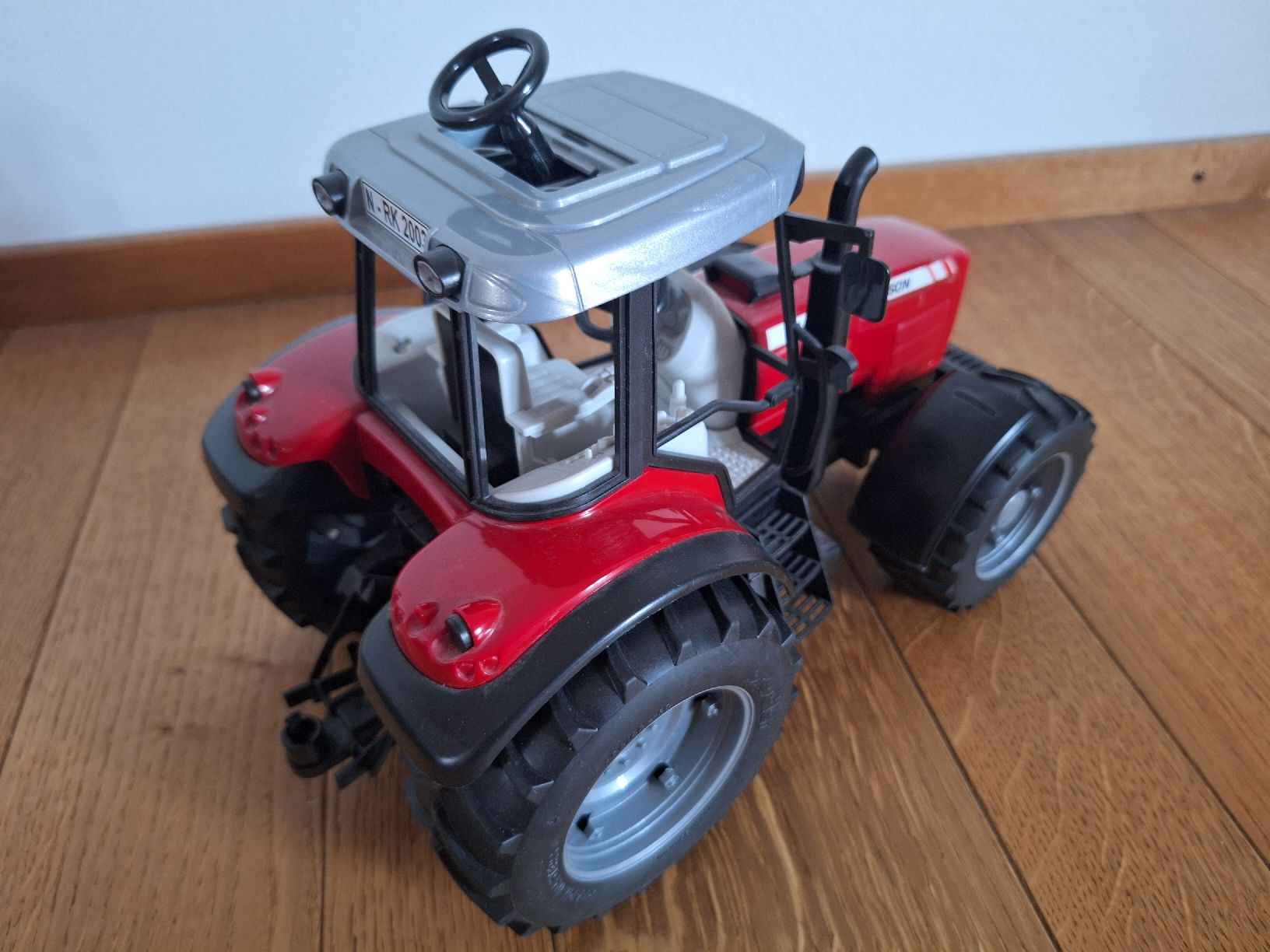 Bruder Giocattoli: Bruder Traktor Massey Ferguson – Usato da Affeltrangen venduto da Salz-Pfeffer 1
