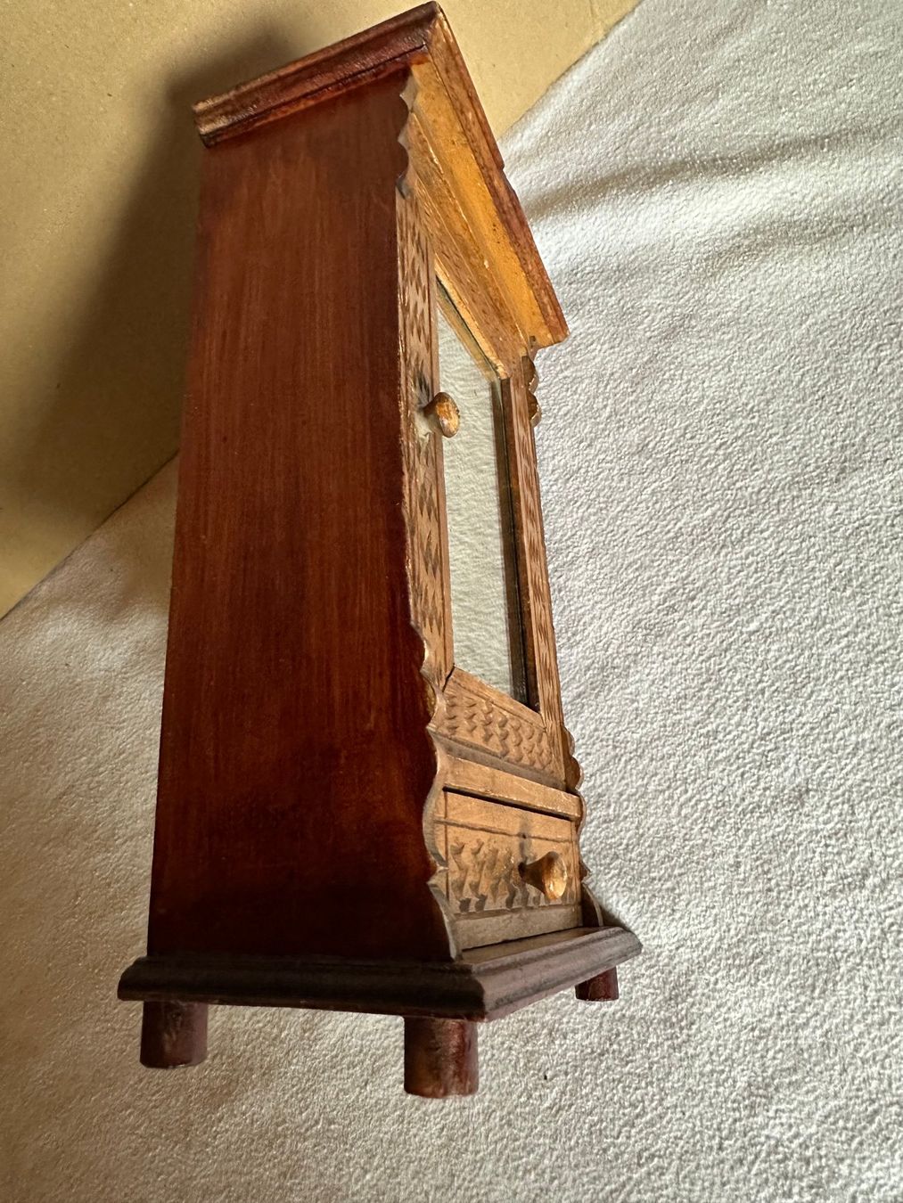 Maisons & Meubles de poupées: Armoire en bois pour maison de poupée – D'occasion à Ste-Croix par mjmg 8