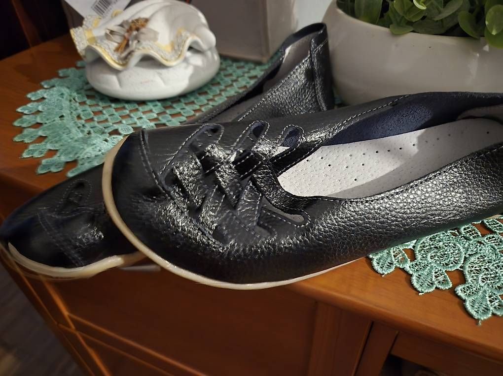 Scarpe da donna: Balerina – Usato da Lugano venduto da EMI075 1