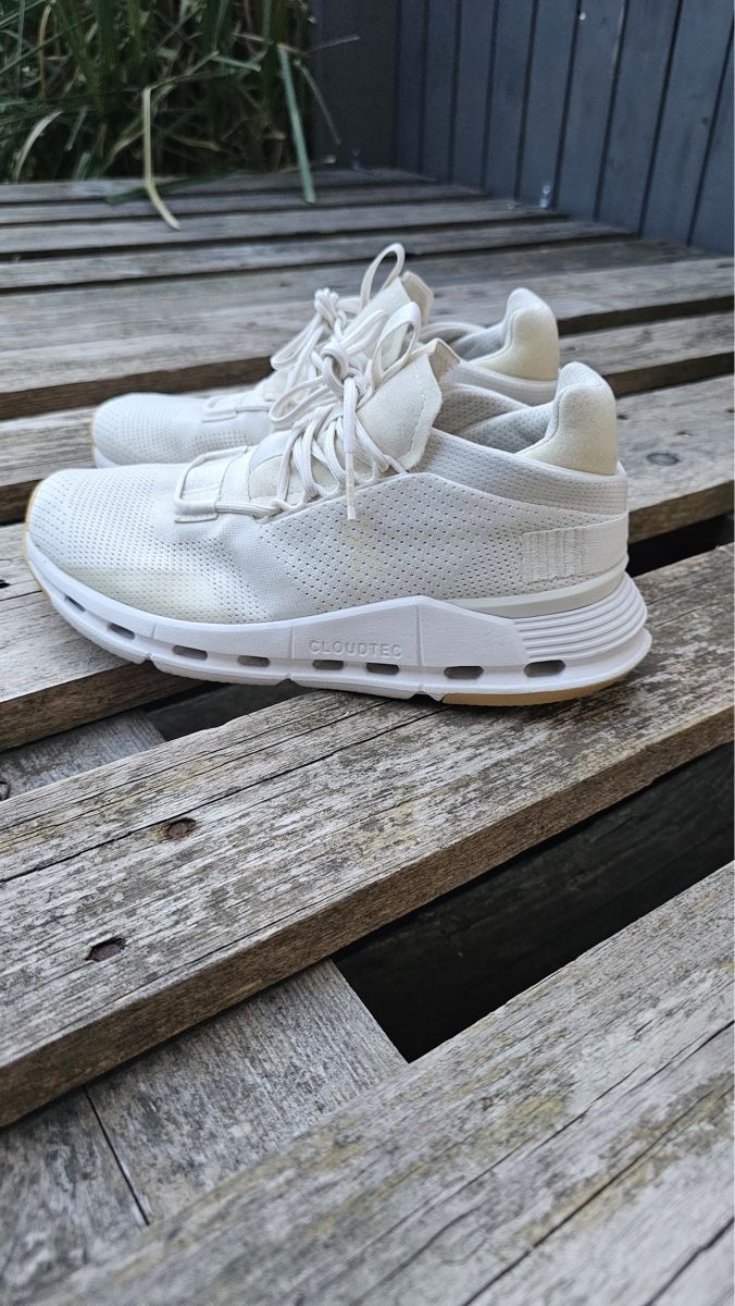 On Scarpe da donna: On Sneaker Cloud Cloudtec weiss Grösse 37 gebraucht – Usato da Subingen venduto da Mike_4553 1