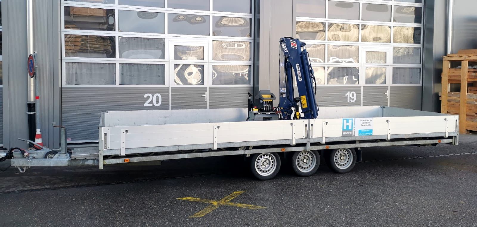 Hulco Medax-3 Anhänger mit Amco Veba Kran 603T (Gebraucht) in ...