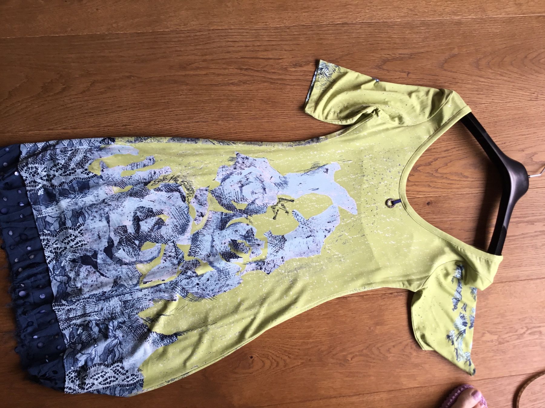 Kleider: Save the Queen Kleid – Neu (gemäss Beschreibung) aus Oberwil b. Zug von evasale4you 3