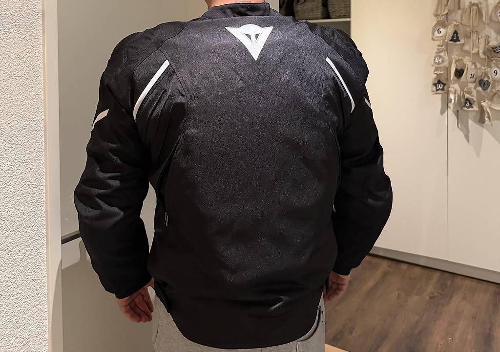 Giacche: Dainese Motoradjacke gr.56 – Usato da Wangen an der Aare venduto da privatkunde 3