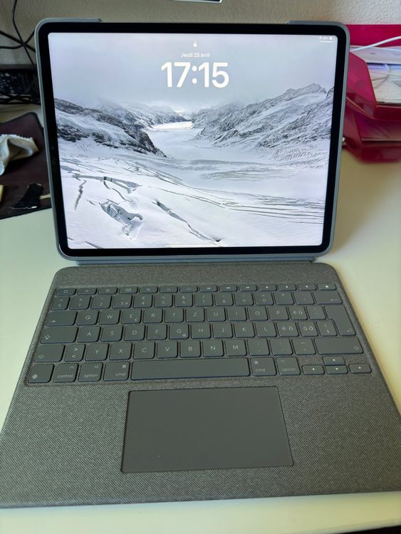 IPad Pro 12.9 (5e Génération) 256Go Wi-Fi Noir + Magic Keyboard - Comme Neuf