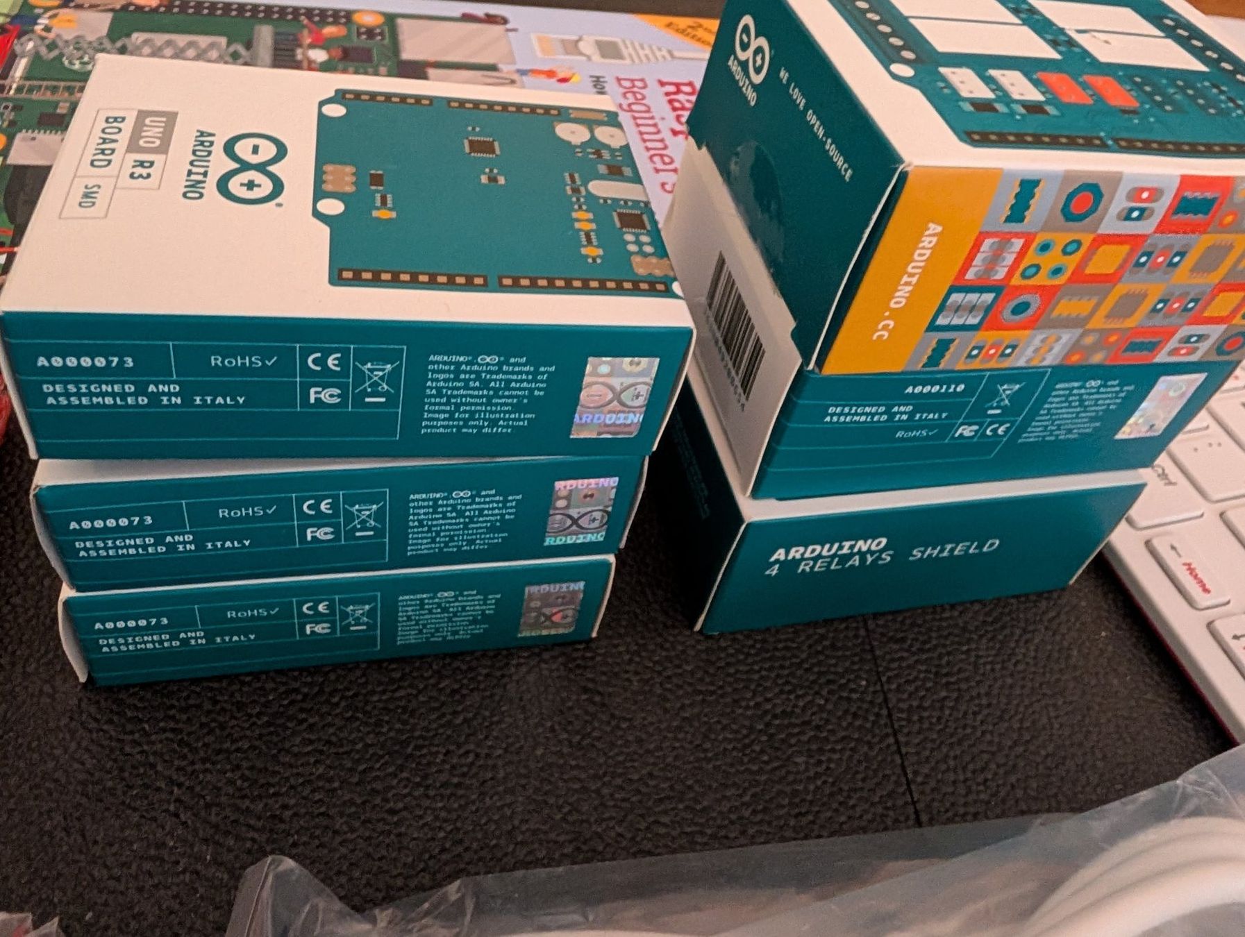 Arduino Componenti elettronici: Arduino Set mit Kameras, Relay Schield und Luftsensor – Usato da Zürich venduto da noskule 1