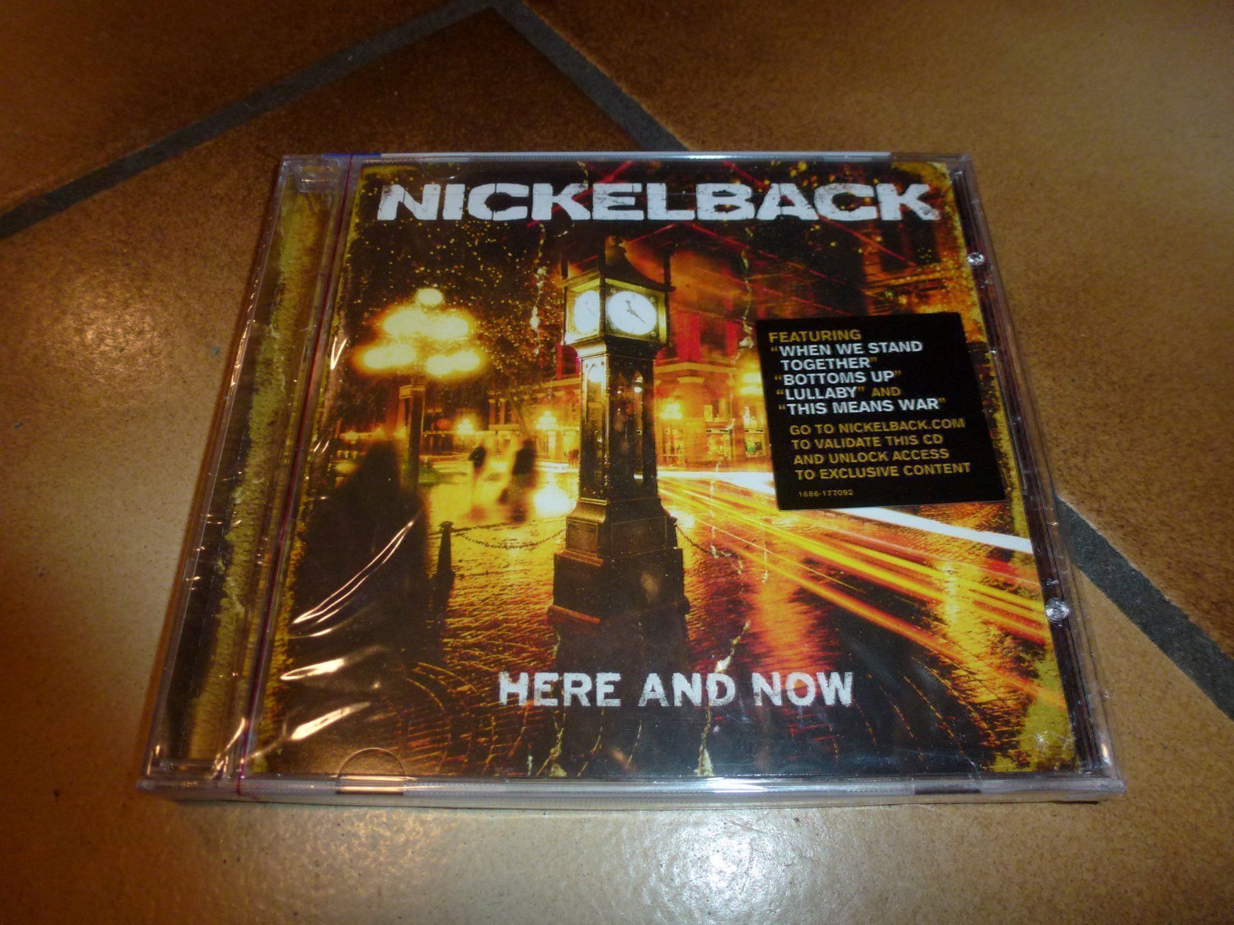 CD: Nickelback - Here And Now CD NEU – Nuovo e nell'imballaggio originale da Olten venduto da Disc-Ausverkauf