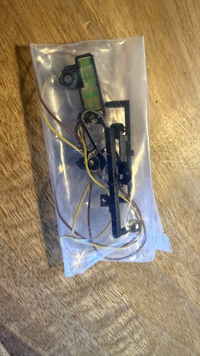 Märklin Modellini di ferrovie: Märklin HO Weichenlaternen Satz 74470 – Difettoso da Zürich venduto da ainoa 1