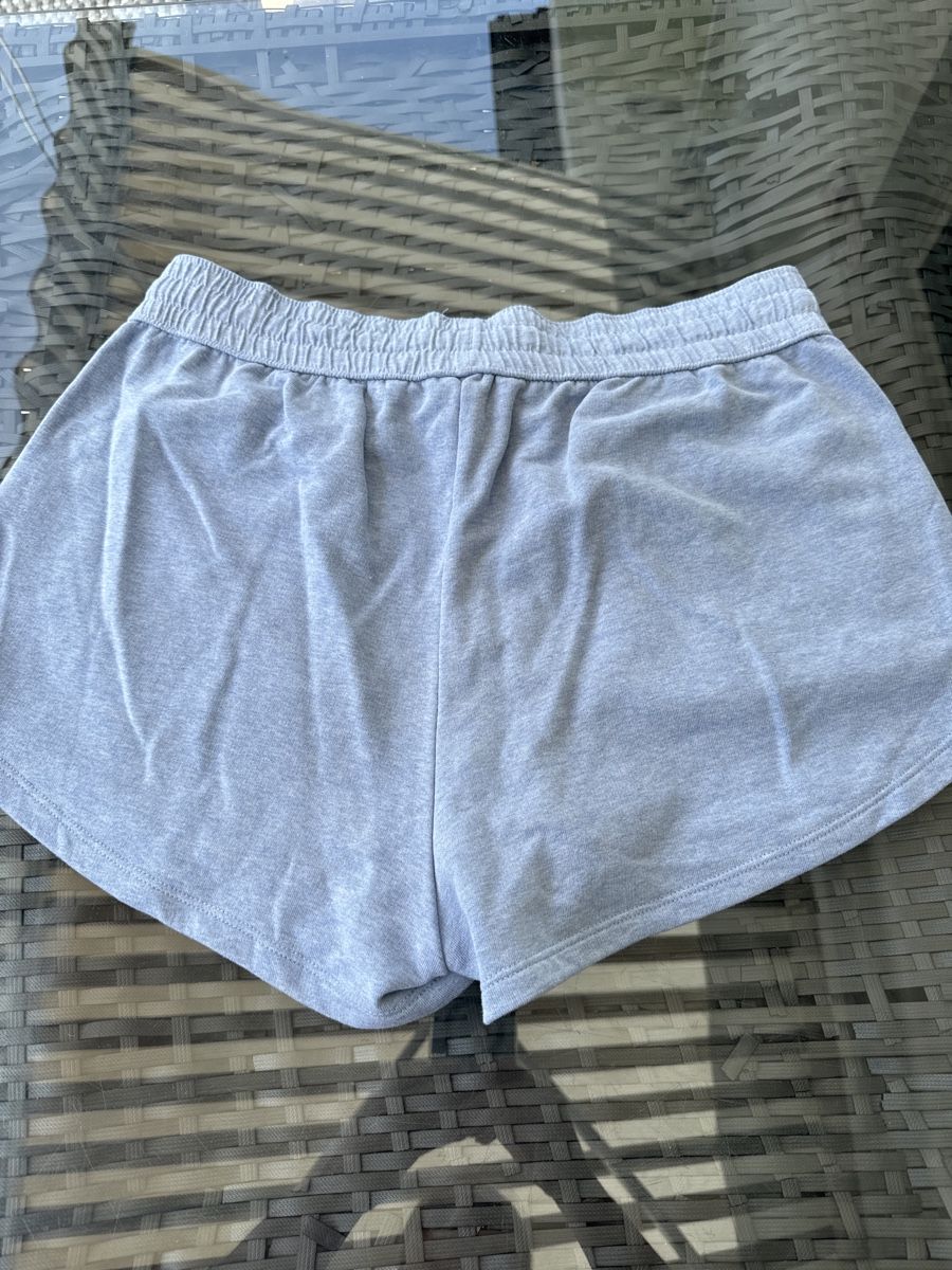 H&M Hosen: Shorts H&M (L) Neu – Neu (gemäss Beschreibung) aus Vezia von sidu03 2