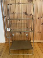 Regal aus Metall mit Glasplatten Messingoptik