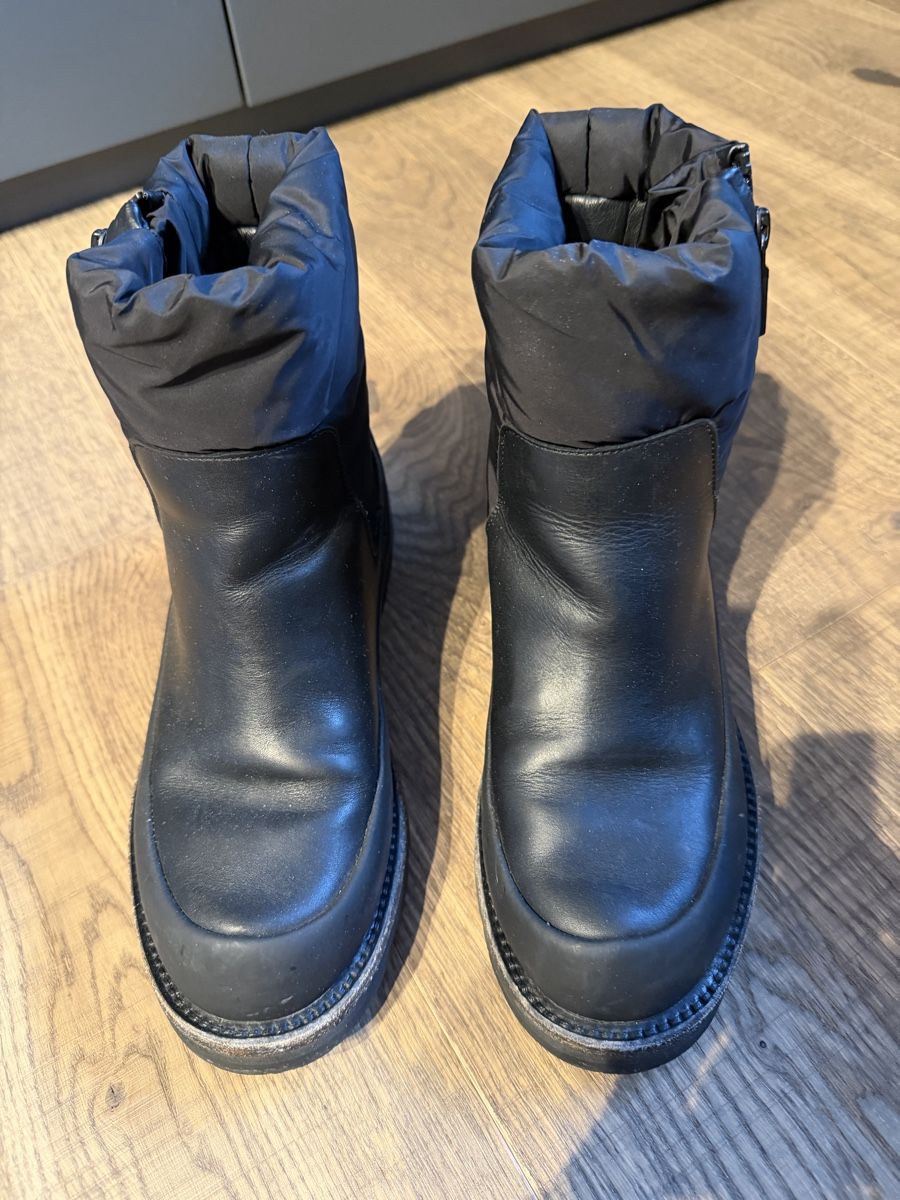 Moncler Chaussures femmes: Moncler Leather ankle boots – D'occasion à Herrliberg par Tubalp 1