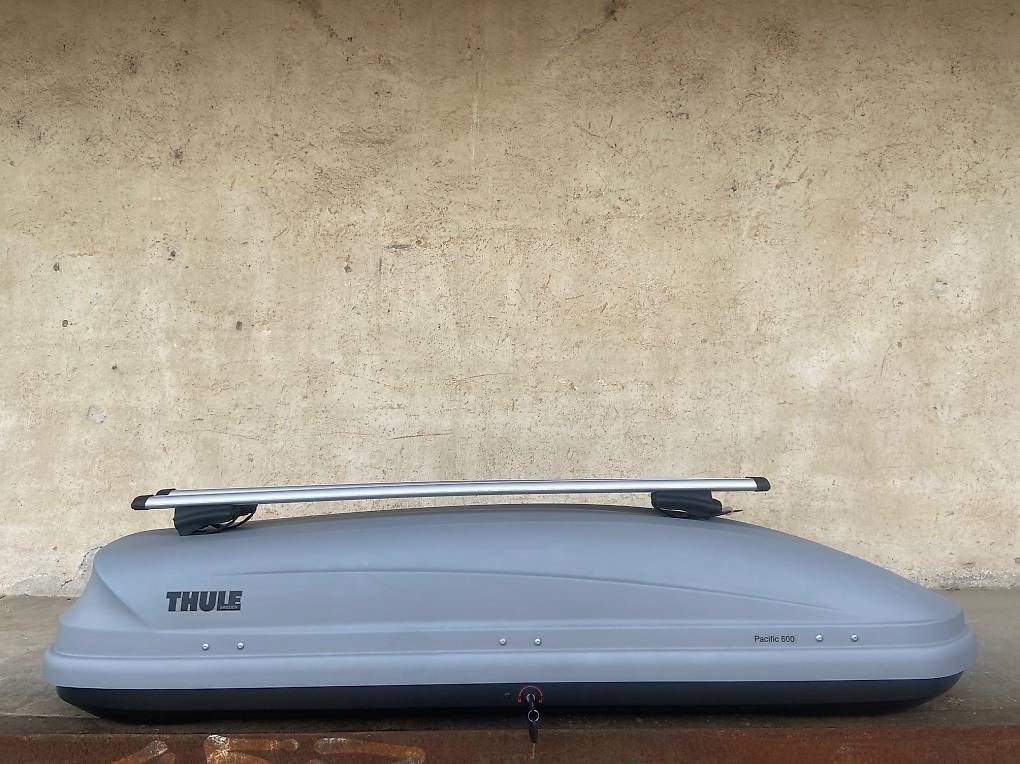 Box da tetto: Dachbox Thule Pacific 600 mit oder ohne Träger – Usato da Leuzigen venduto da Doppelrad