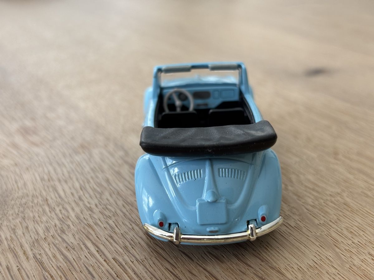 Volkswagen Modellini d'auto: 1 VW Käfer**Cabriolet**1:43** – Nuovo (secondo la descrizione) da Volketswil venduto da Car6 4