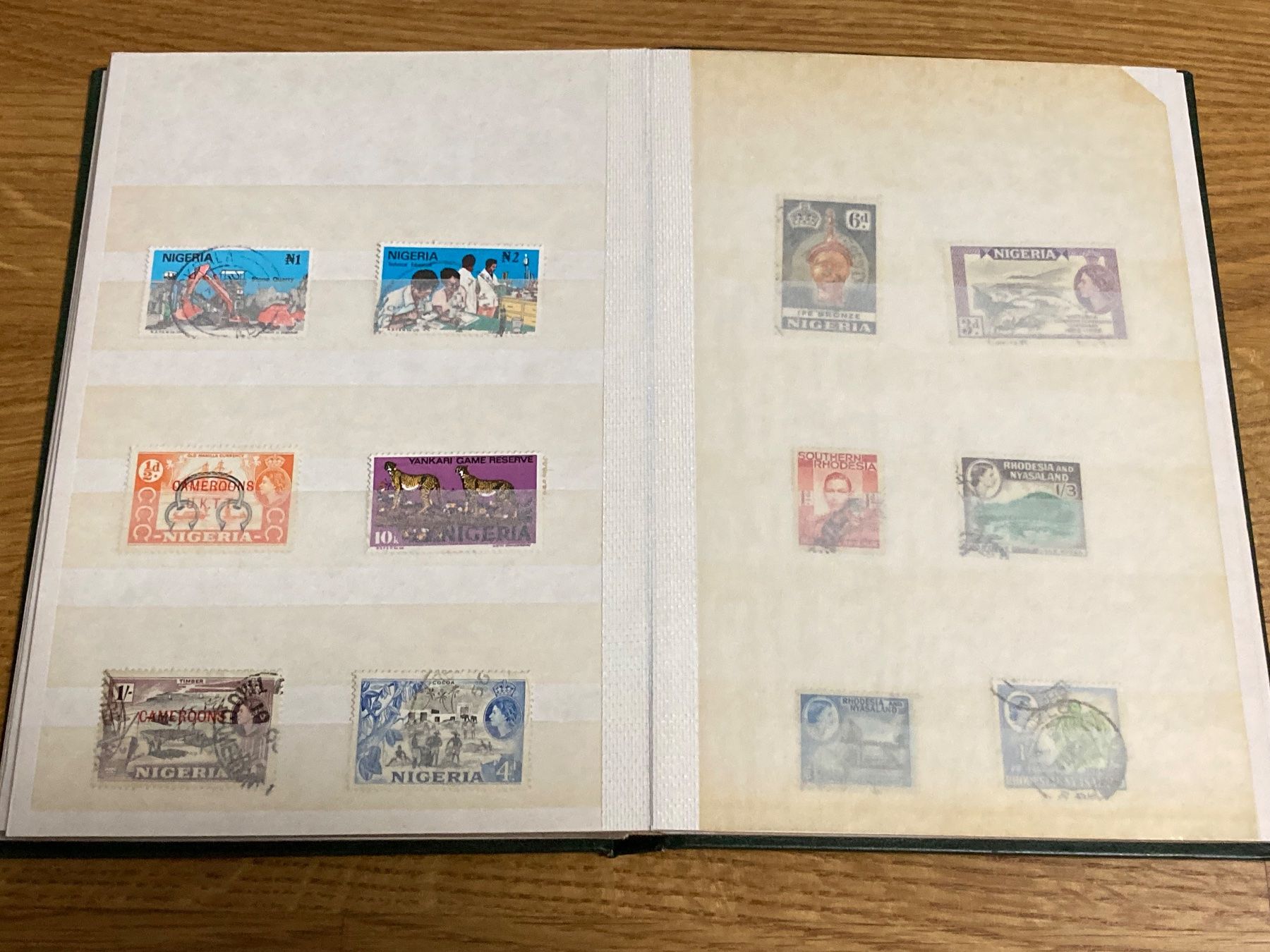 Tutti i francobolli: Africa Briefmarken album – Usato da Riehen venduto da vernizi 7