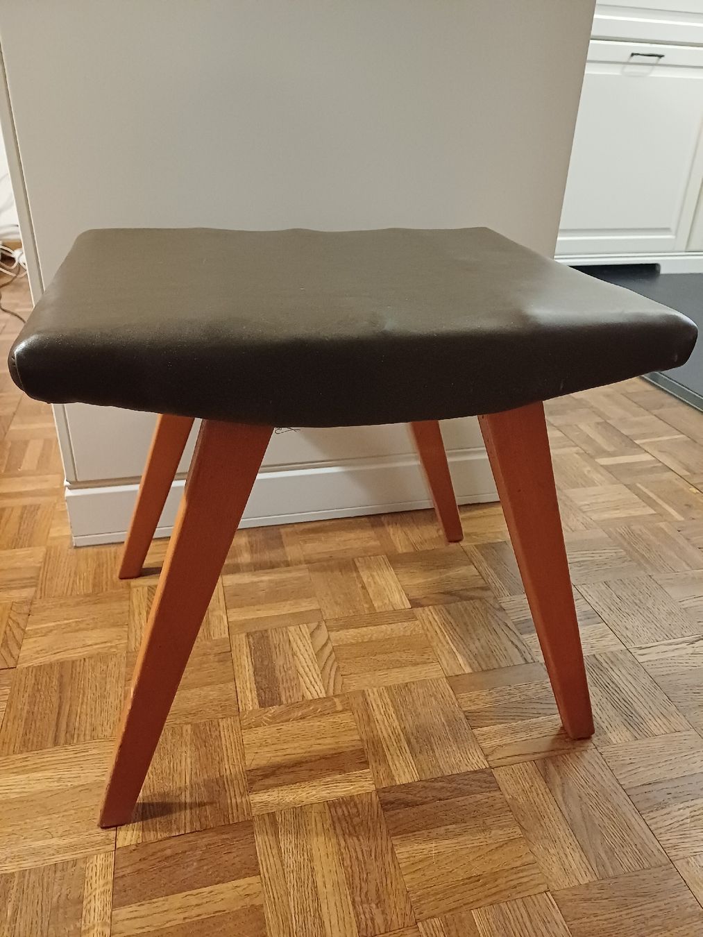 Sgabelli: Vintage Hocker , skandinavisches  Design – Usato da Niederuzwil venduto da wolkenlos80 2