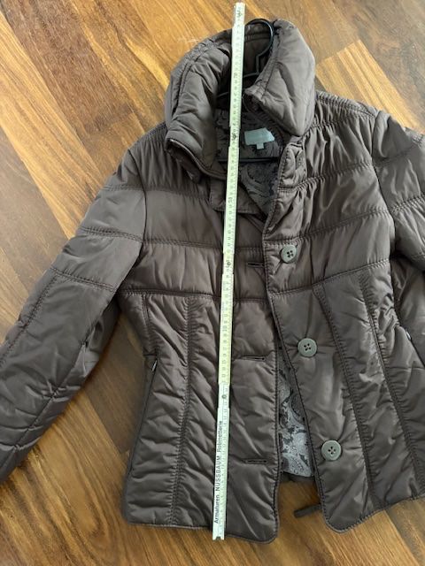 Maddison Jacken: Winterjacke warm braun, Gr. 36/38 – Gebraucht aus Pfäffikon ZH von GZHDZV 2