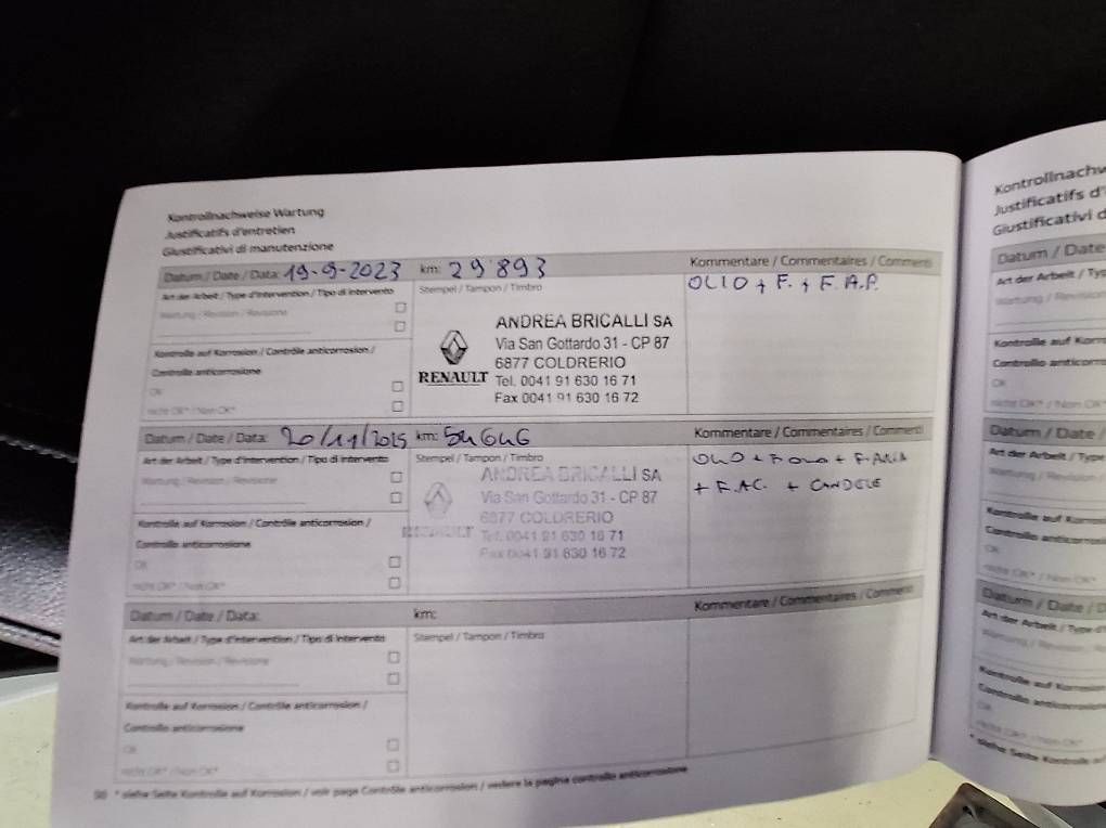 Veicoli commerciali: RENAULTExpress Kaw. 1.3 TCe Blue 100 Extra – Usato da Coldrerio venduto da ven_v7yp 9