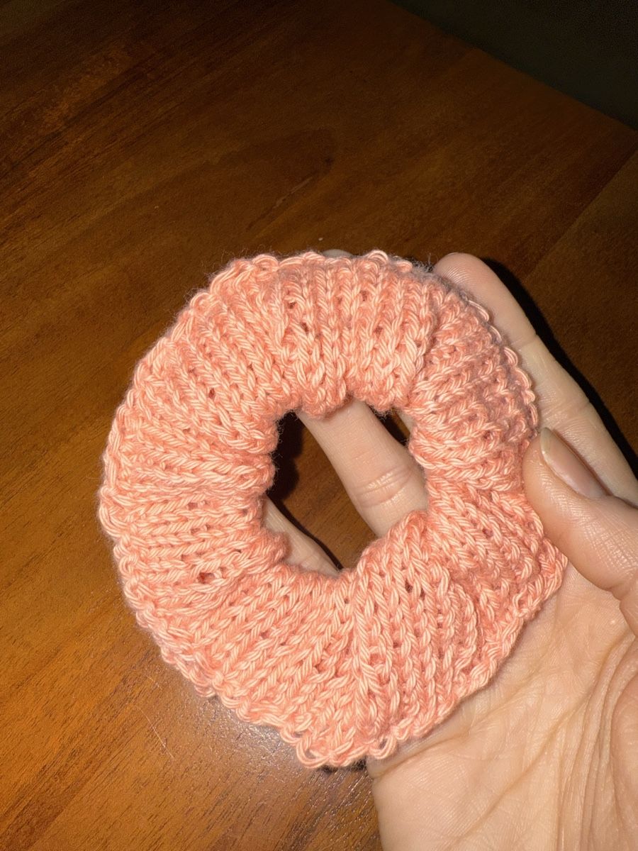 Accessori per capelli: Scrunchie gestrickt pink – Nuovo e nell'imballaggio originale da Mörschwil venduto da Seegurke18 2