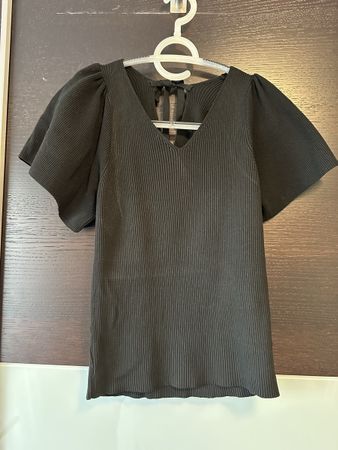 Schwarzes Shirt mit Puffärmel Gr.L Vero Moda