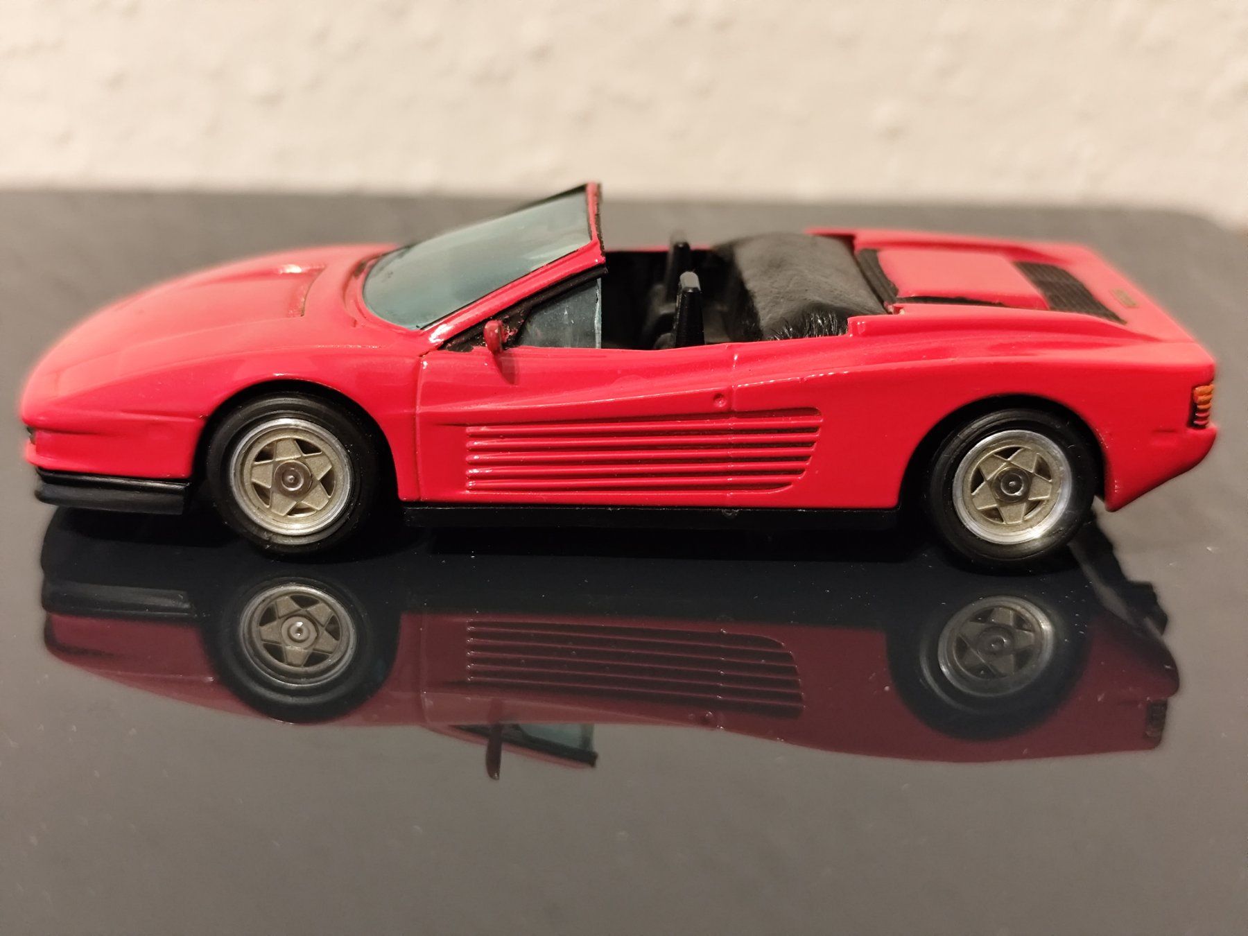Bburago Modellautos: Ferrari / Testarossa Cabriolet / Rot / 1985 / Bburago / OVP – Neu und originalverpackt aus Thayngen von schnaepplisuecher 2