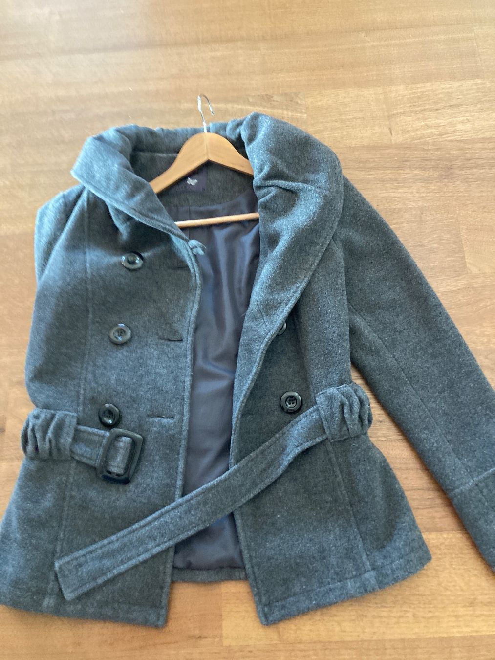 Giacche: Endet 4.Juni- Jacke mit Gürtel Gr.38 – Usato da Marthalen venduto da 052michi 3