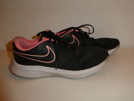 Laufschuh Nike Gr.37.5
