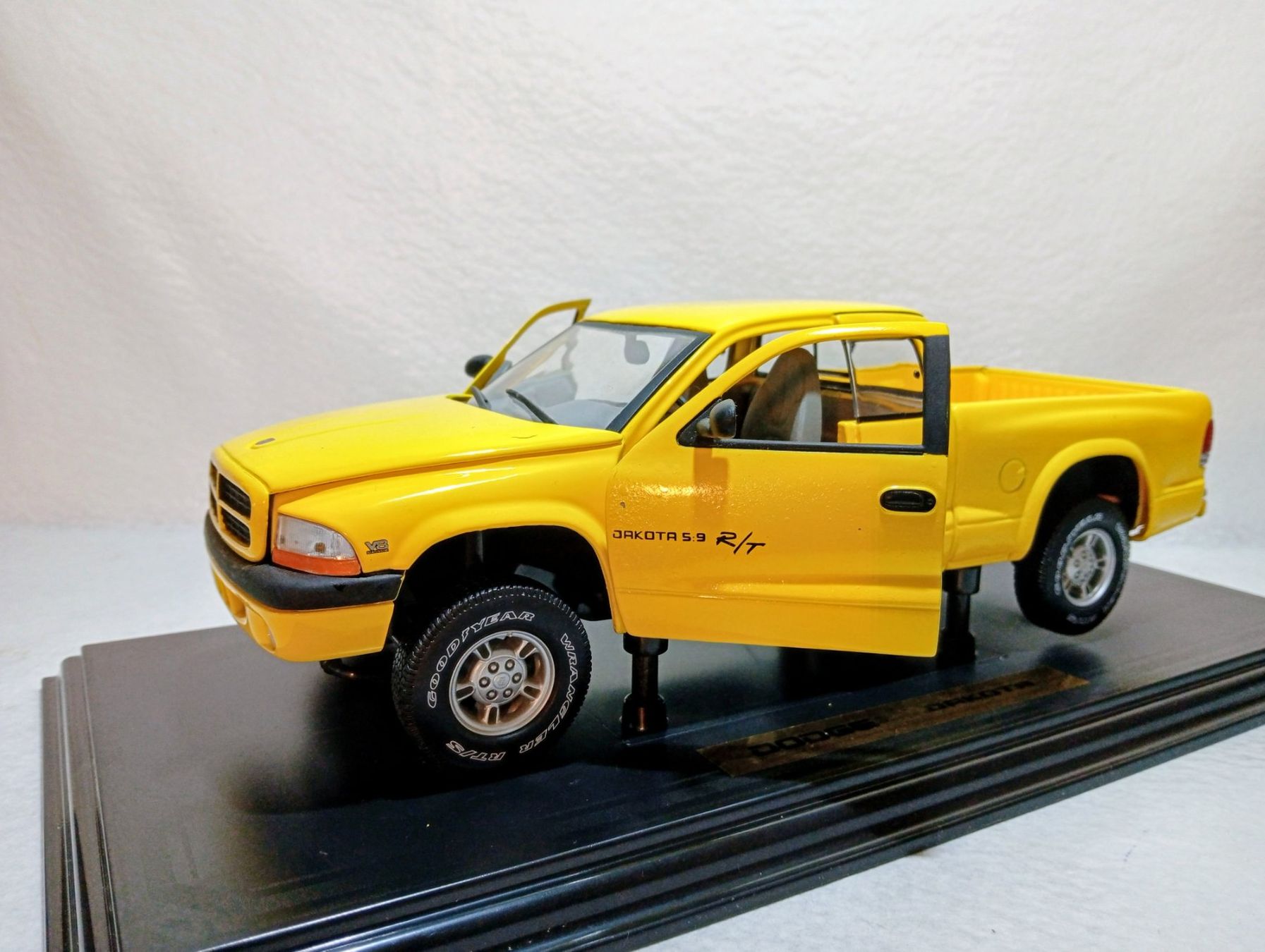 Dodge Voitures modèles: Dodge Dakota  R/T – Neuf (Voir description) à Huttwil par Secondtrain 3