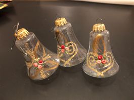 Trio sehr hübsche Glocken aus Glas