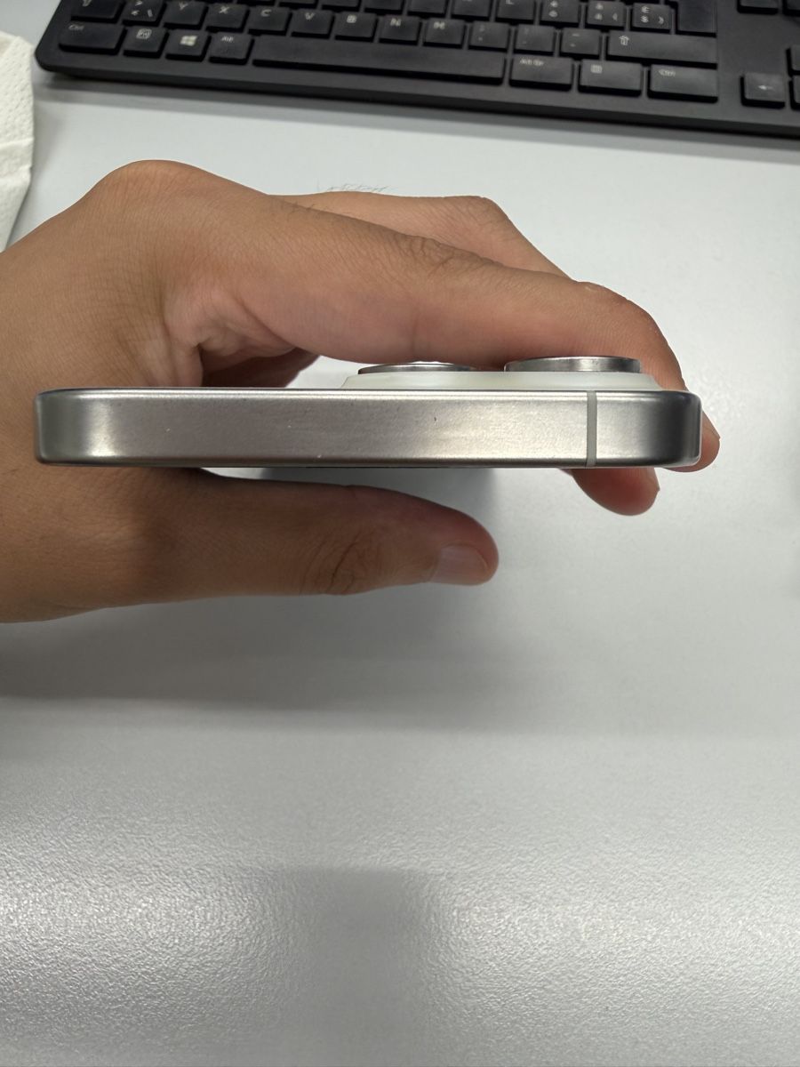 Apple Handys / Smartphones: iPhone 15 pro max 256GB – Gebraucht aus Zürich von Yoni_to 5