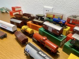 Kleinbahn Wagons und Signale