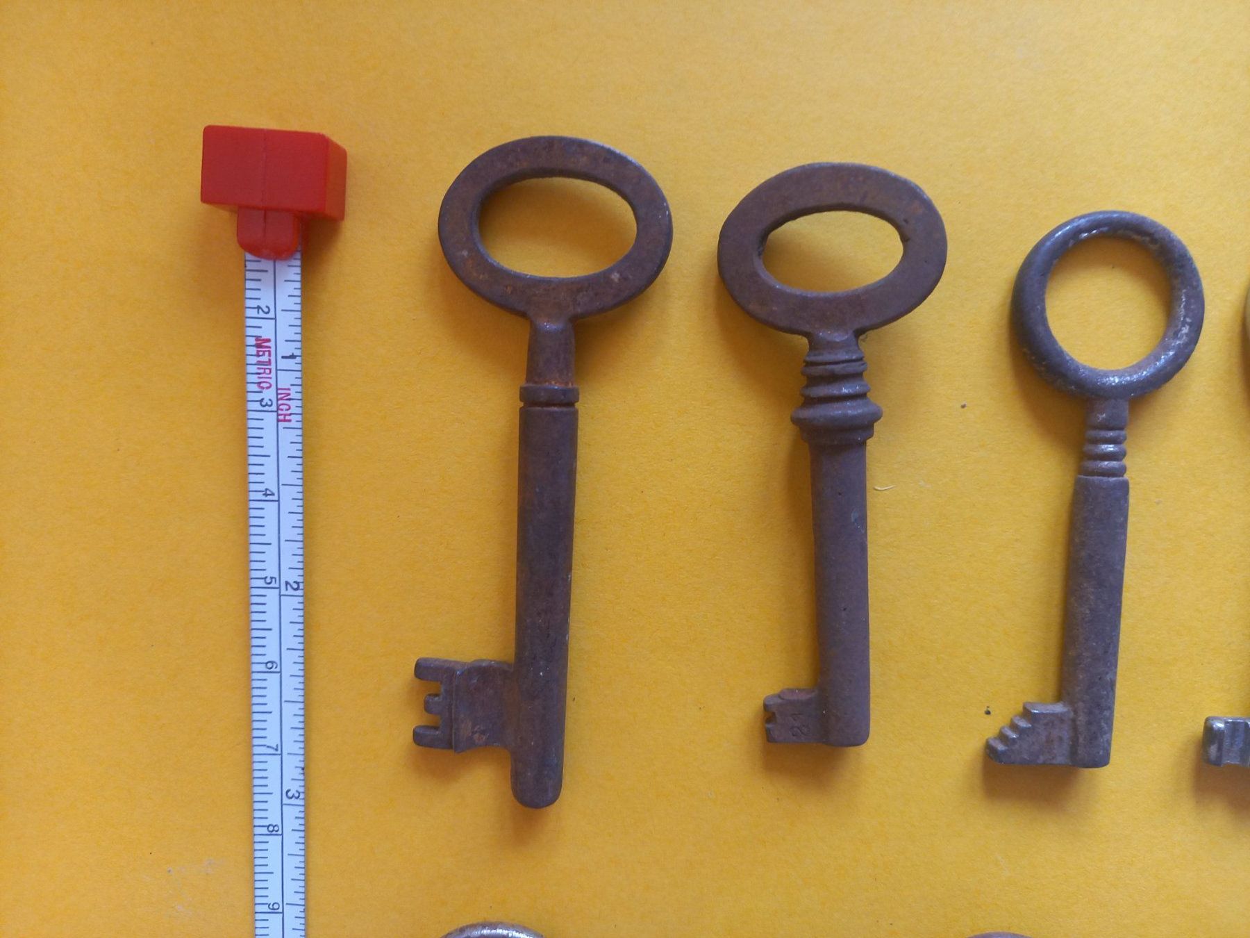 Chiavi: Lot de 10 diverses anciennes clefs – Usato da Rossens FR venduto da Souris1 1