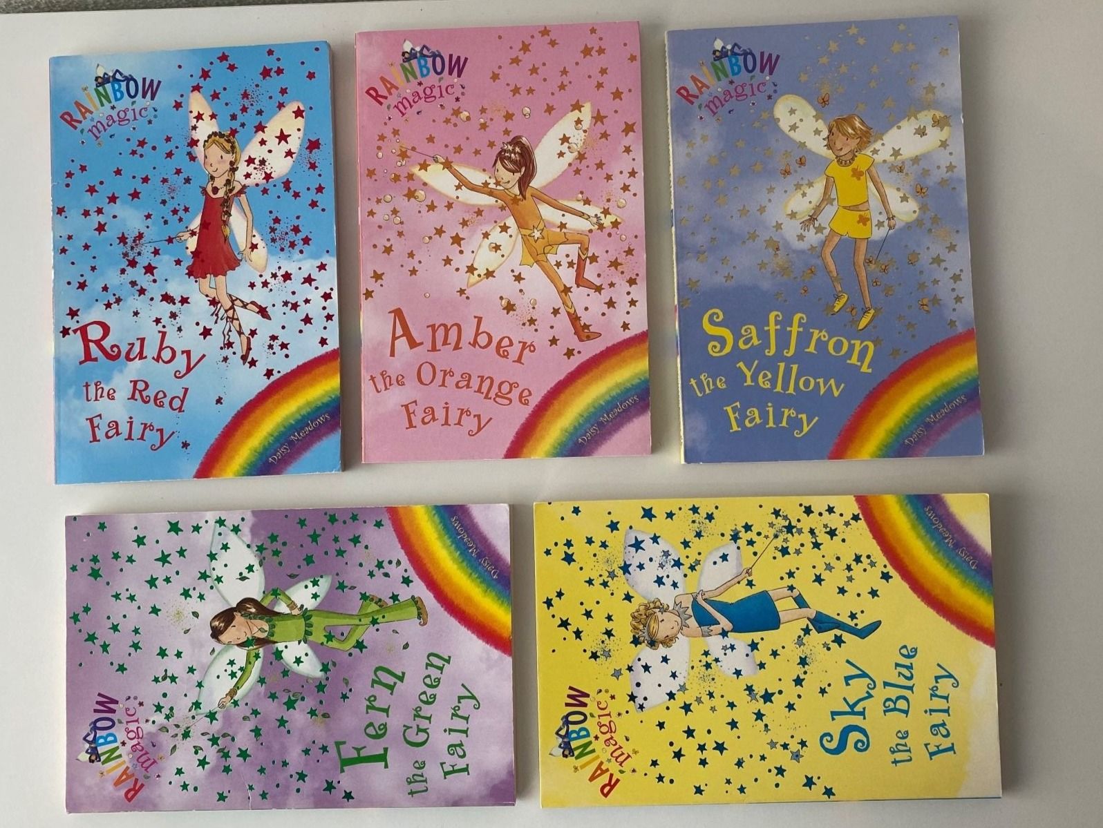 Bücher: 42 Rainbow Magic Bücher - Feen Sammlung Box Set English – Gebraucht aus Mellingen von Lapequenita 2