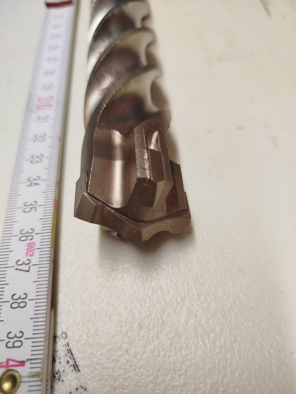 Tutti gli attrezzi: SDS-Max Hammerbohrer 32 mm – Nuovo (secondo la descrizione) da Züberwangen venduto da Bbaron 1