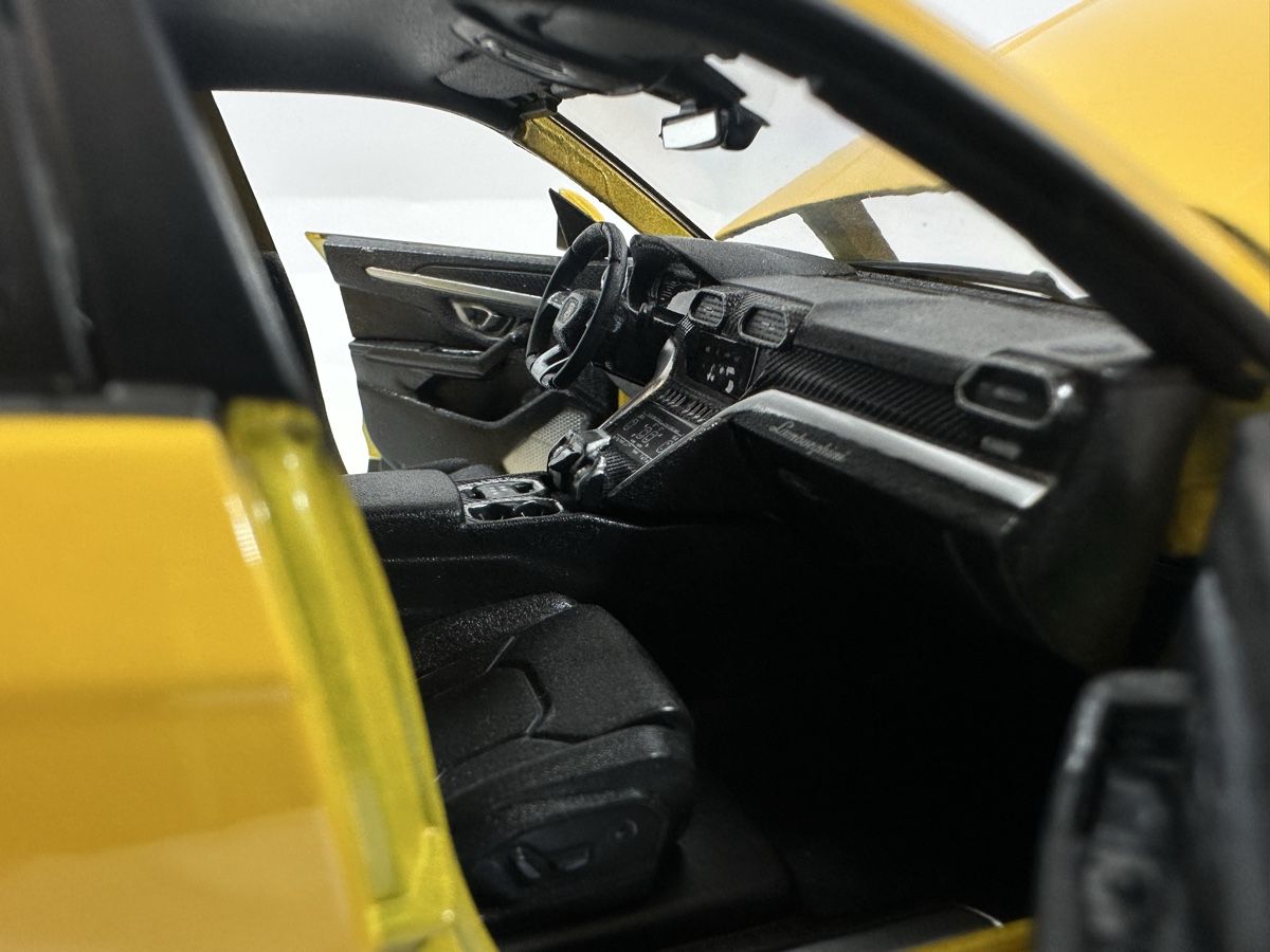 Bburago Modellini d'auto: Lamborghini Urus 1:18, gelb, BBURAGO  – Nuovo (secondo la descrizione) da Zofingen venduto da rf9_x2xt 6
