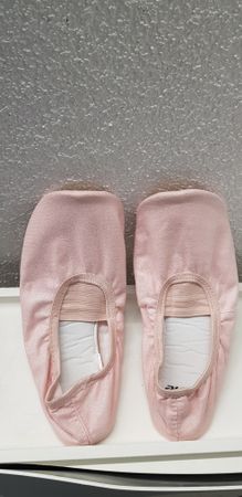neue Finken, Schläppchen, Turntappeli Grösse 35/36