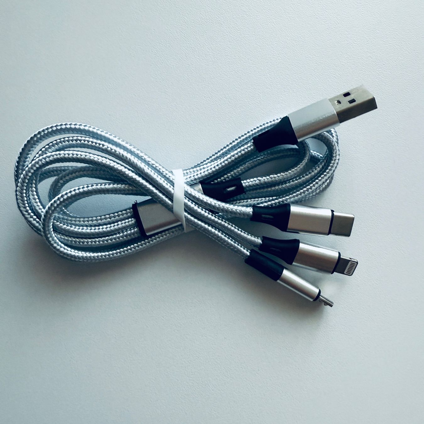 Cavi: USB-A auf 3in 1 Multi Ladekabel USB-C & Lightning & Micro B – Nuovo (secondo la descrizione) da Basel venduto da MY.AIRPODS.SHOP 1