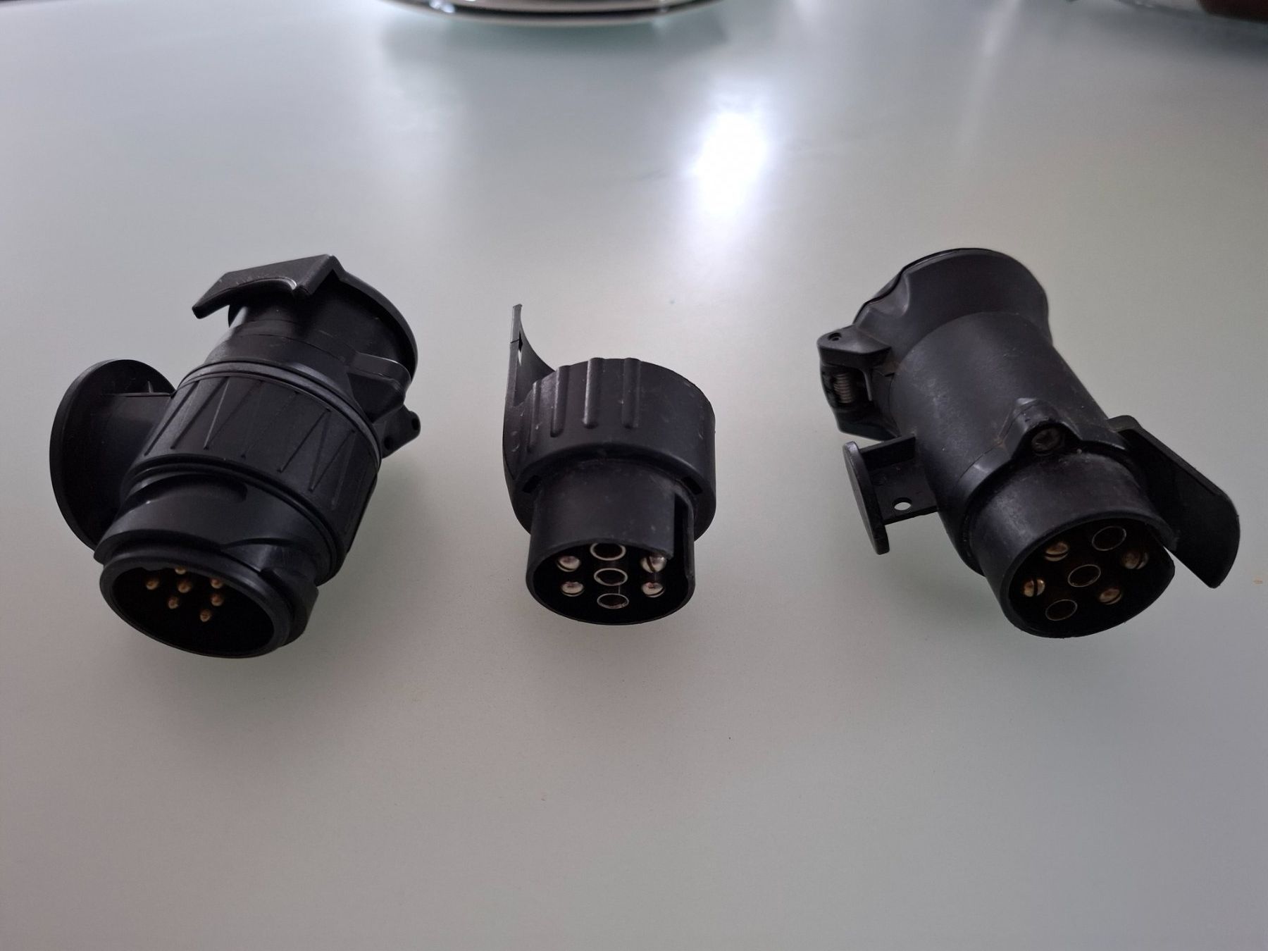 Unità & Adattatore: Adapter Anhänger 7/13 Pol – Usato da Wangen b. Olten venduto da Edeltell