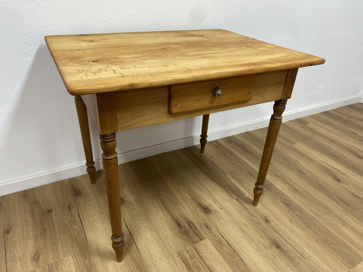 Tavoli: Tannentischli (91x69) – Usato da Basel venduto da MoebelSackmann 2