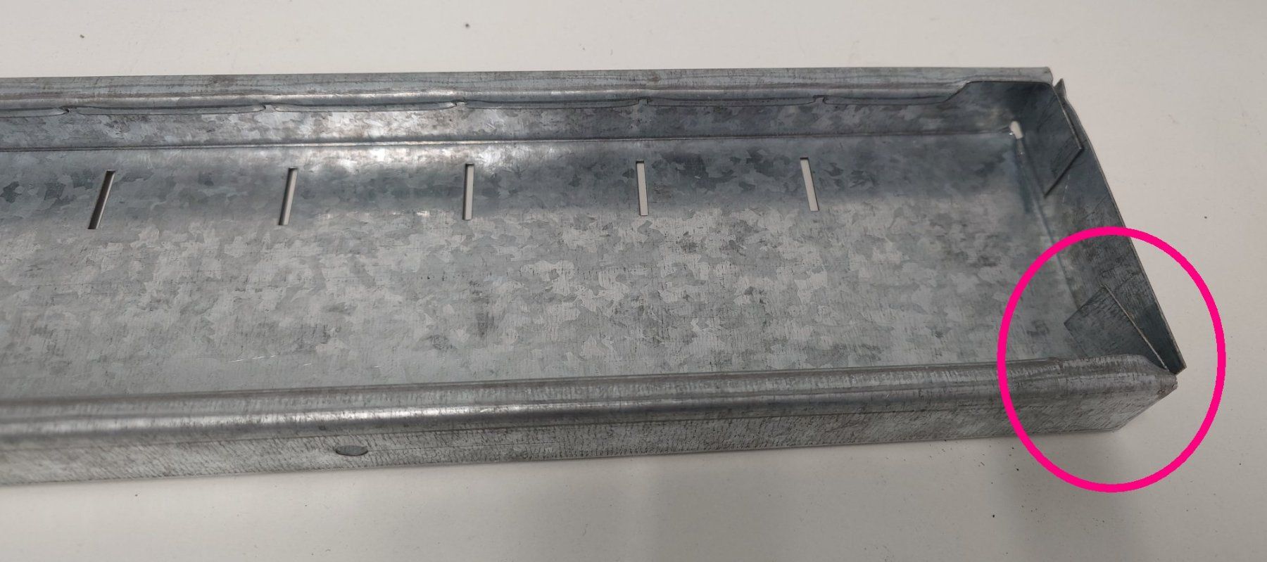 Errex Scaffali: ERREX Metalltablar / Tablar / geschlitzt / 100 x 10 cm – Usato da Ostermundigen venduto da Chrisascht 3