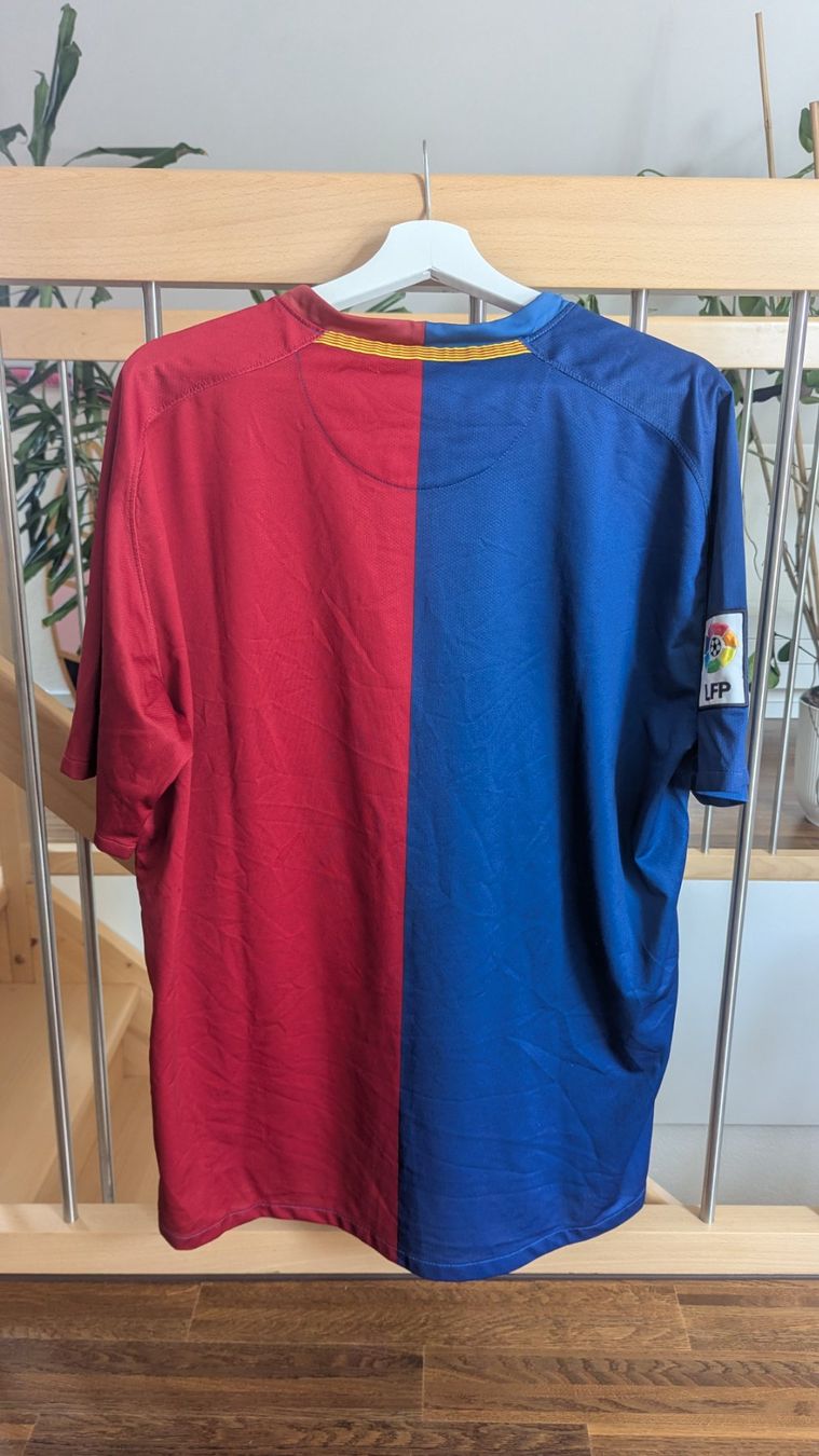 FC Barcelona Leibchen & Hosen: FC Barcelona Heimtrikot 2009 Grösse XL – Gebraucht aus Zürich von DebsBre 1