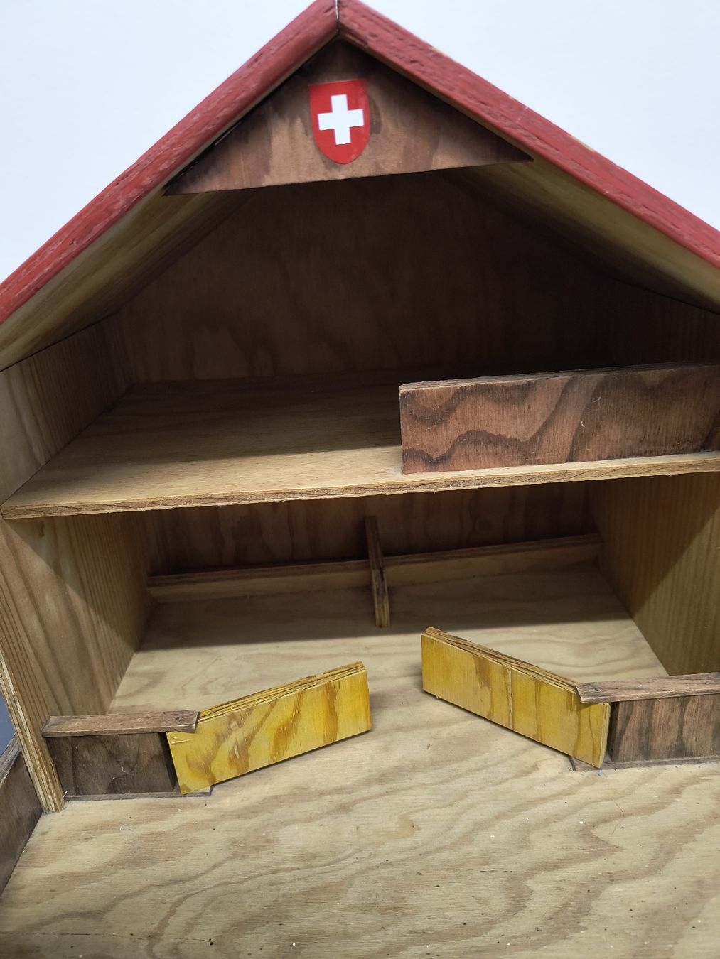Giocattoli: Wunderschöner retro Stall aus Holz❗ – Usato da Langendorf venduto da thouwanda 1