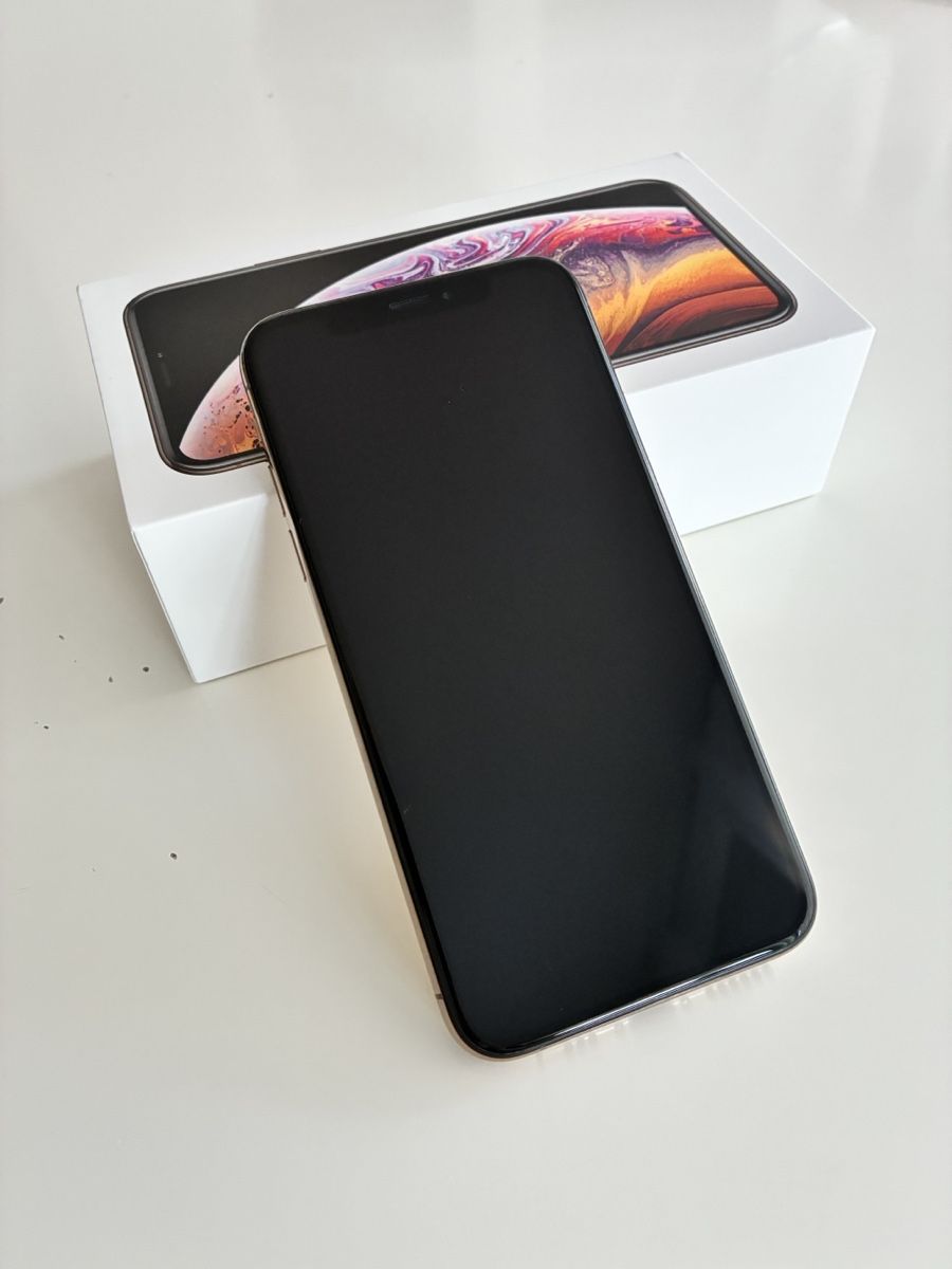Apple Portables: iPhone XS 256GB mit Originalverpackung – D'occasion à Langenthal par pflirx