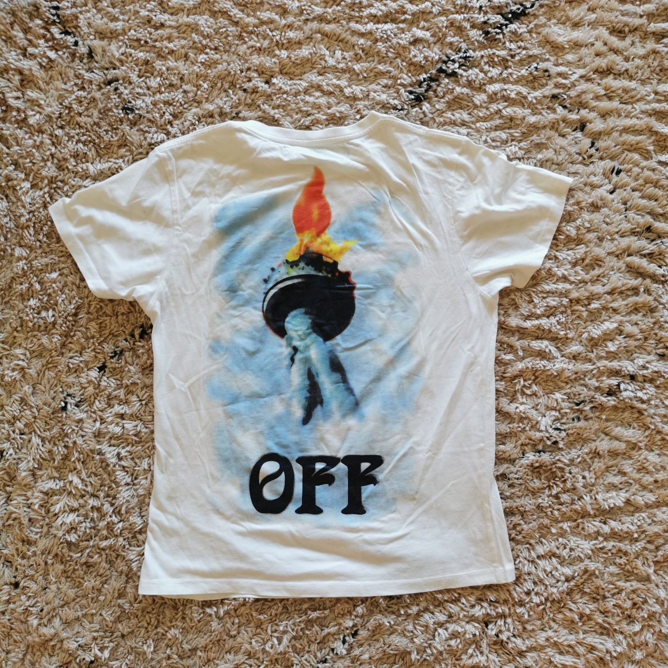 Off-White T-shirt: Tshirt OFF-White – Usato da Lutry venduto da Brocantosaurus 1
