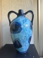 Grand vase en céramique, signée Galay