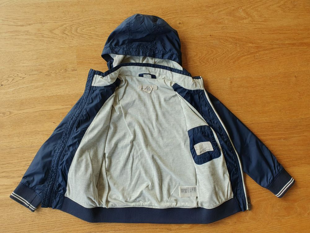 H&M Giacche & Cappotti: Leichte Jacke Gr. 122 – Usato da Villars-sur-Glâne venduto da richardette 1