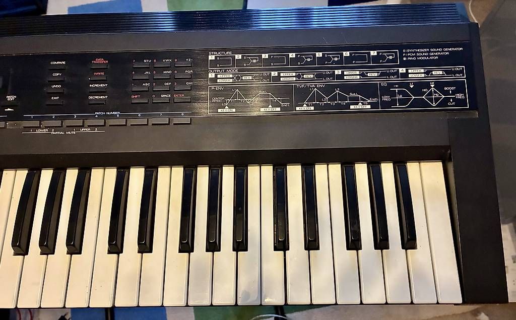 Roland Strumenti musicali: Roland D50 Linear Synthesizer – Usato da Reinach BL venduto da apl_b7pz 3
