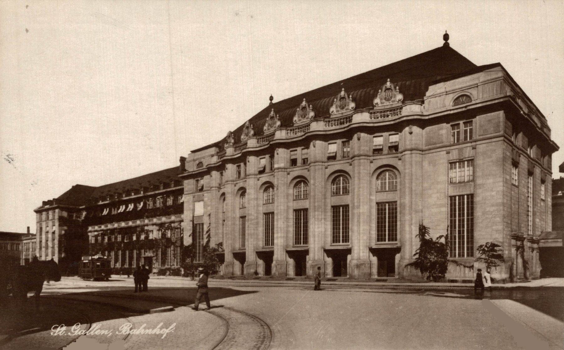 Cartoline postali: St. Gallen. Bahnhof – Usato da Bronschhofen venduto da Astore